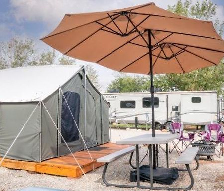 Funstays Glamping Setup Tent In Rv Park #4 Ok-T4 Moab Exteriör bild